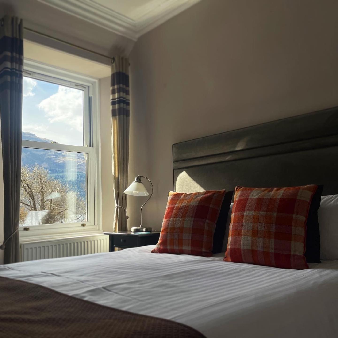 אוניך Creag Mhor Lodge מראה חיצוני תמונה