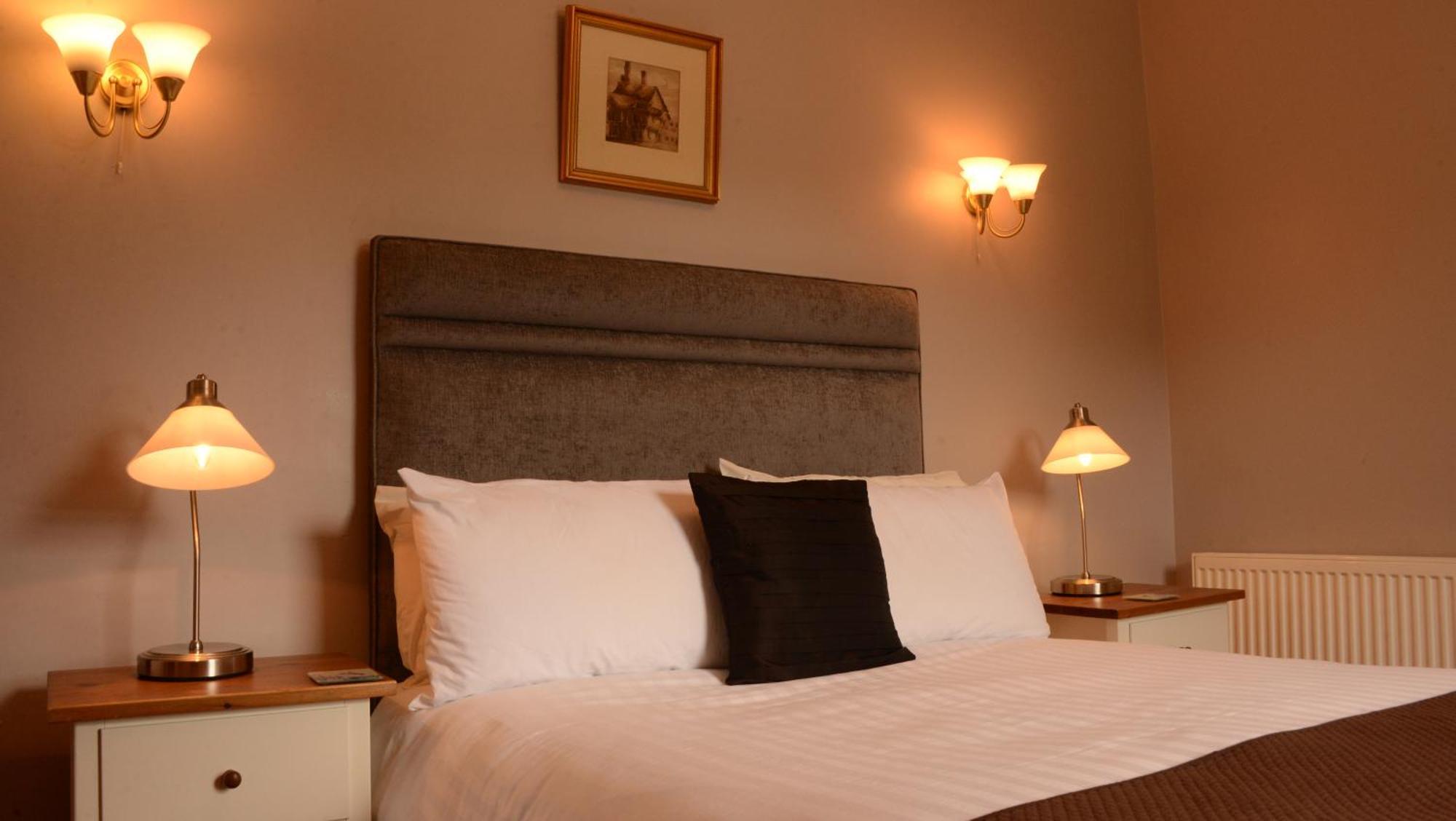 אוניך Creag Mhor Lodge מראה חיצוני תמונה